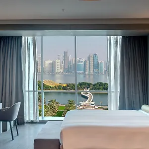 72 Waterfront Otel